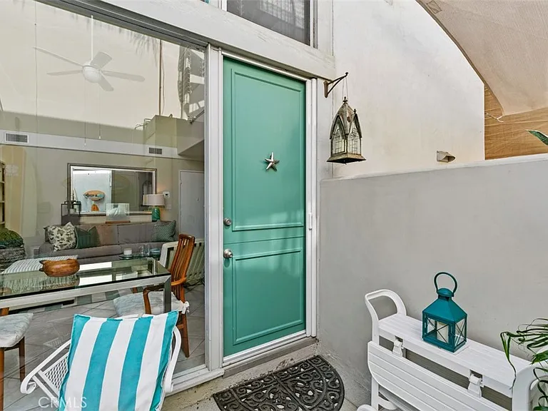 436 Fernleaf Ave #1/2 — Photo 3
