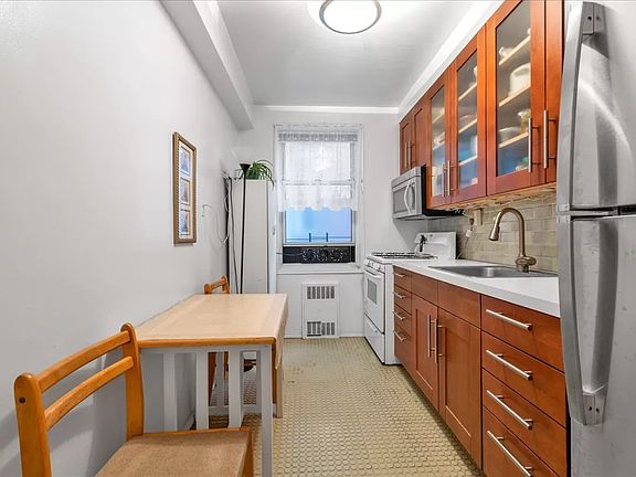4th image of 142-20 26th Ave APT 1F