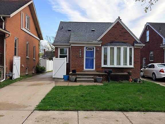 3rd image of 15549 Angelique Ave