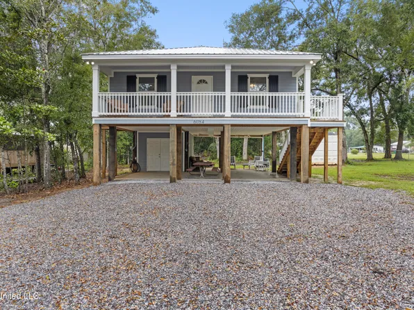6084 Red Bud Dr, Kiln, MS 39556