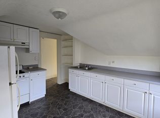 914 S Sheridan Ave #C, Tacoma, WA 98405