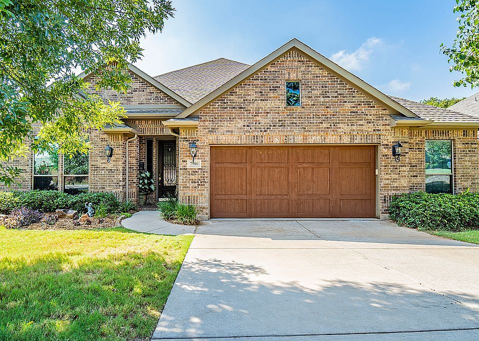 1st image of 7900 Hinkley Oak Dr