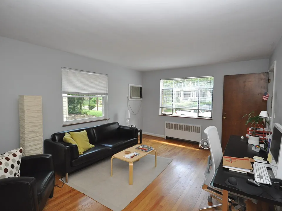 5514 Islington Ave #2