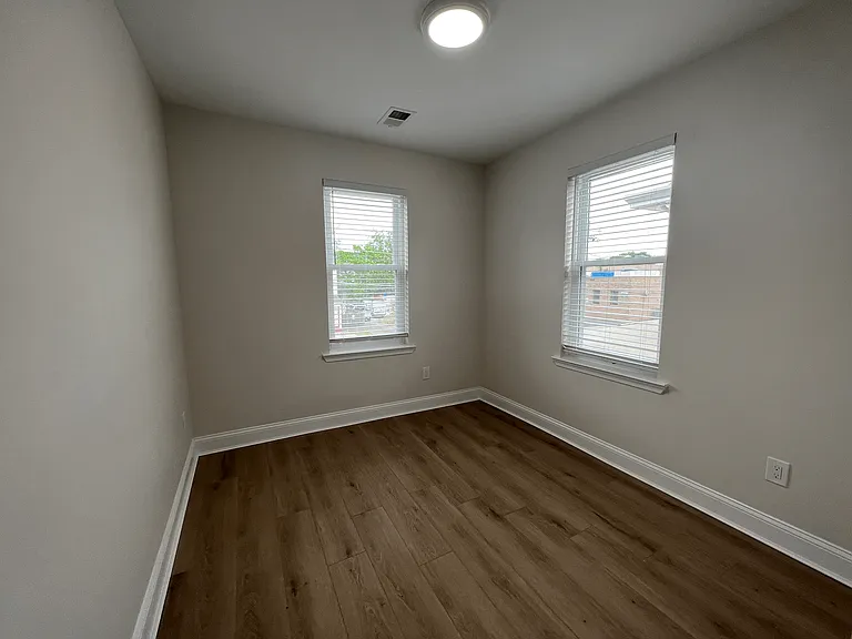 225 Washington St #225WASHINGTONAPT2 — Photo 6