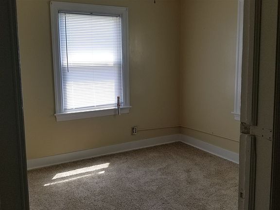 3rd image of 2415 Blaisdell St