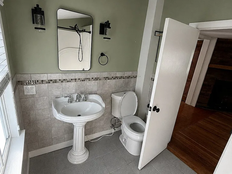 5 Rock Pond Ave — Photo 13
