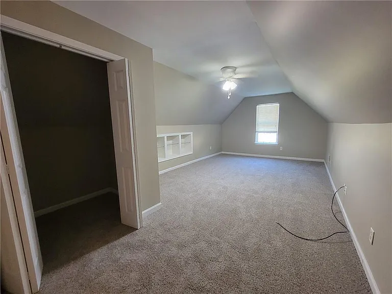 1325 Heatherton Rd — Photo 17