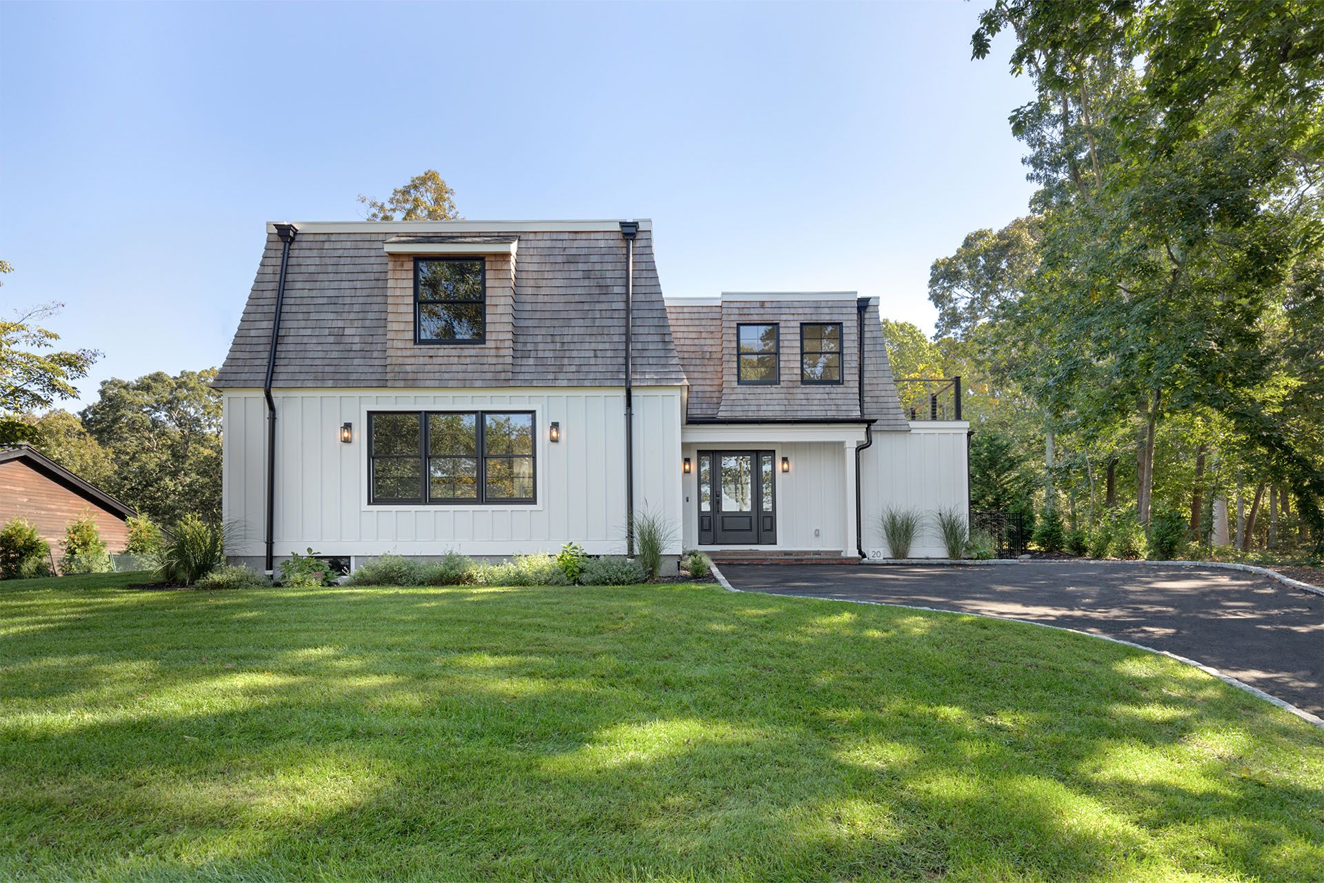 20 Knoll Rd, Southampton, NY 11968 Out East