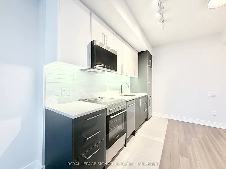664 Spadina Ave #406 — Photo 7