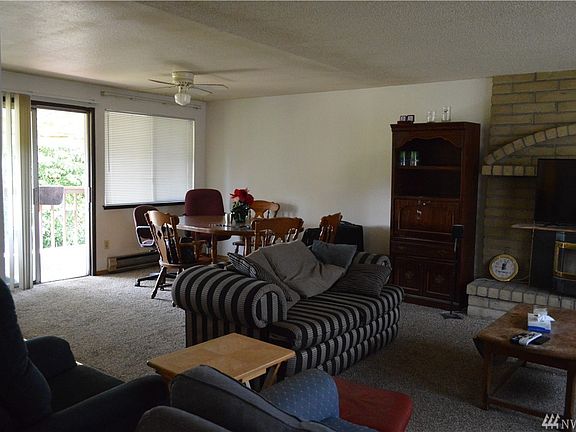 4th image of 22621 38th Ave E
