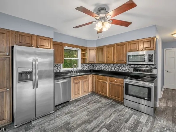 216 Sussex Ave, Andover Twp., NJ 07860