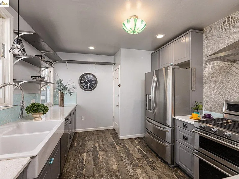 4326 Market St — Photo 9
