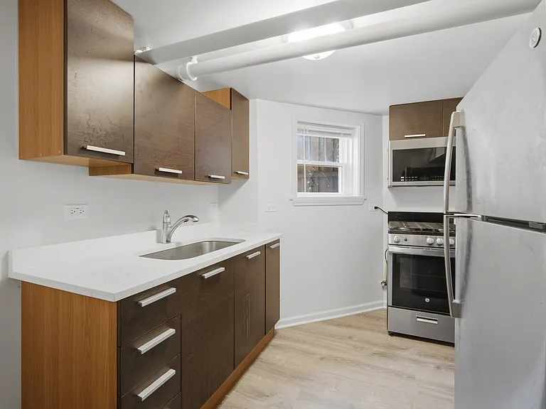 6321 N Hermitage Ave #G — Photo 6