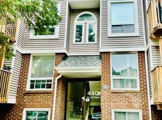 440 Fenerty Ct W #1, Ottawa, ON K2L3A9