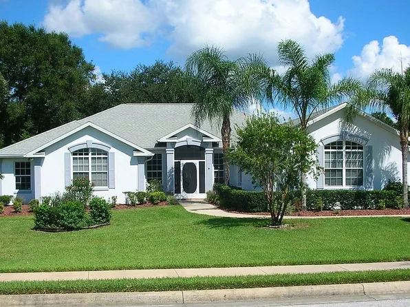 39112 Treeline Dr, Lady Lake, FL 32159