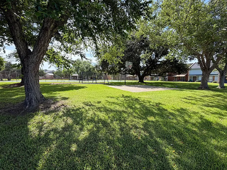 204 Dublin Cir #A — Photo 30