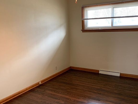 3rd image of 3396 Sandalwood Ct
