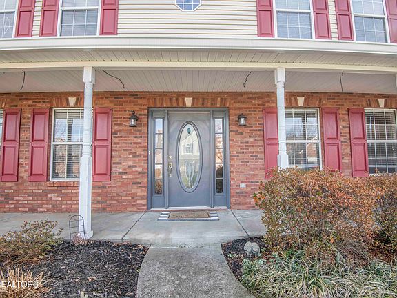 3rd image of 7116 Highland Creek Ln