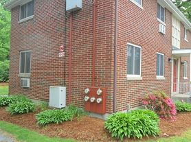 126 Wilson Dr, Framingham, MA