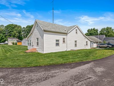 9290 E Vine St, Manilla, IN, 46150