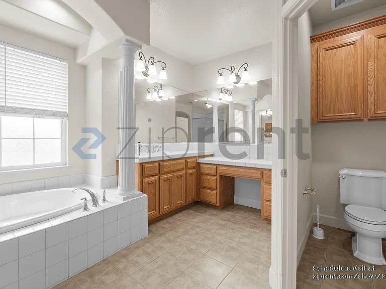 9208 Hallmark Pl — Photo 22