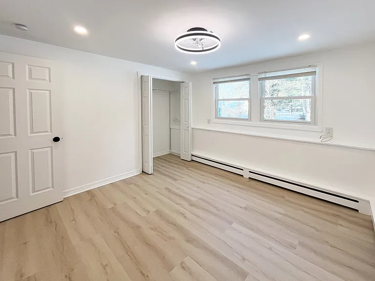 2 Burning Bush Blvd #2B — Photo 21