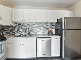 958 High Path Rd, Windsor, CT 06095