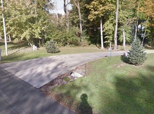 W9615 Rose Cir, Beaver Dam, WI 53916