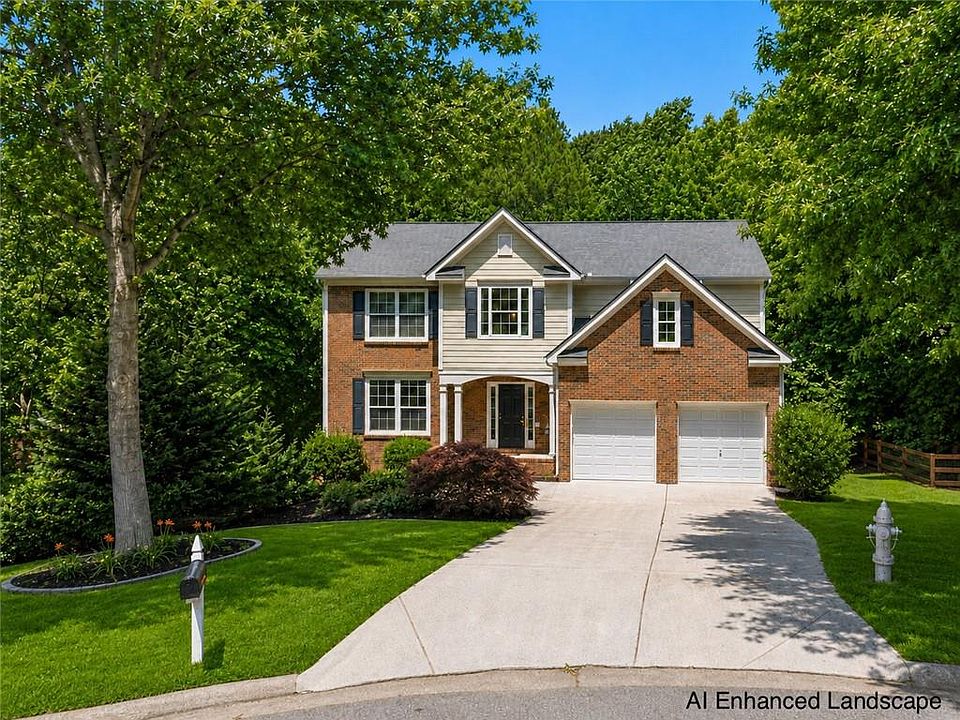 1st image of 352 Park Creek Rdg