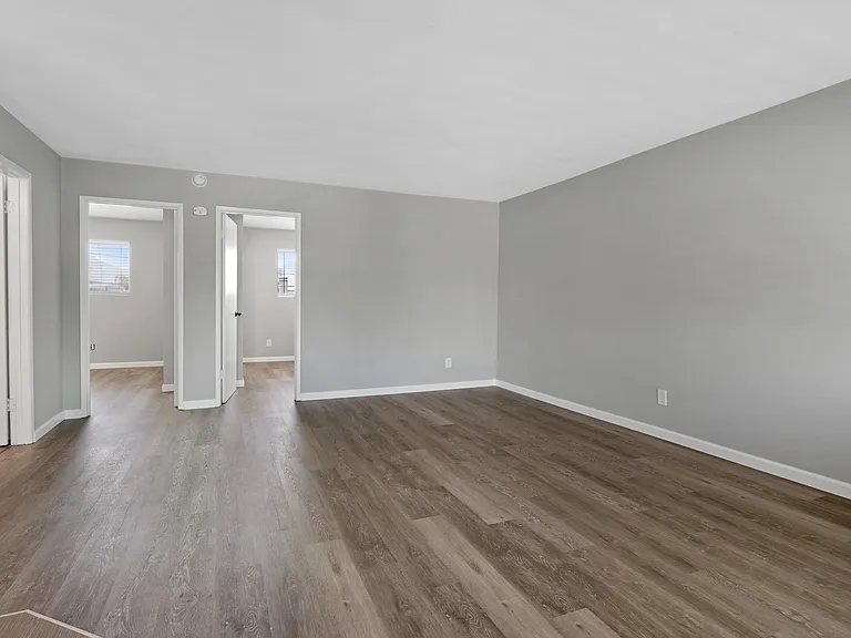 1148 El Paseo St #10 — Photo 2