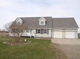 16856 Amman Rd, Chesaning, MI 48616