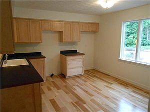 5th image of 81 Woodridge Trl