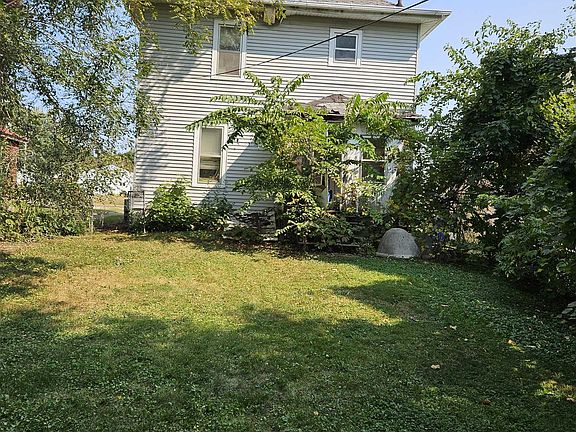 2nd image of 226 4th Ave SE