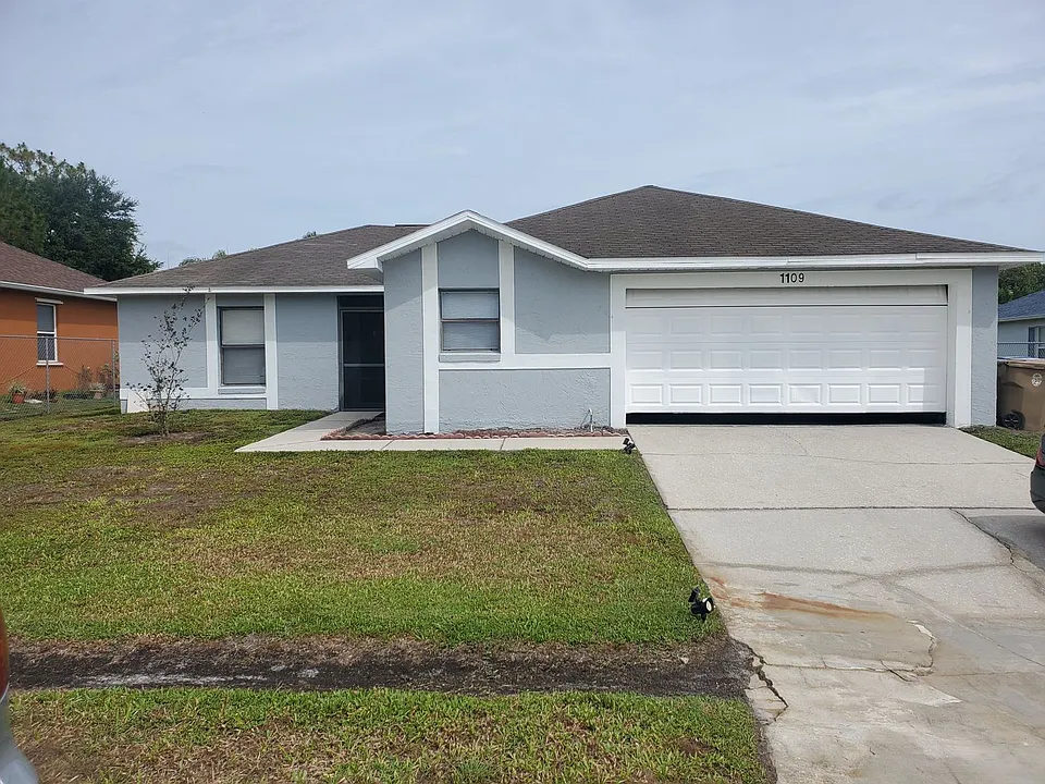 1109 Dartford Dr