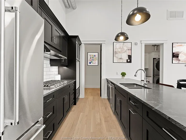 247 Brock St #203 — Photo 7