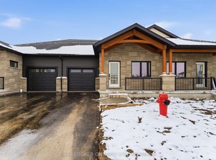 29 Weymouth St #18, Elmira, ON