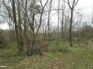 7702 S Gamble Hill Rd, Hanover, IL 61041