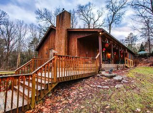 114 Meadowbrook Rd, Matamoras, PA 18336