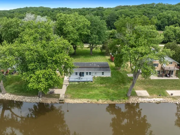 5205 W Murray Dr, Dixon, IL 61021