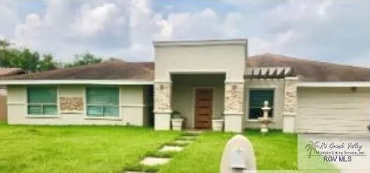 4 bed, 3.0 bath, 2020 sqft, $2,850 — Photo 1