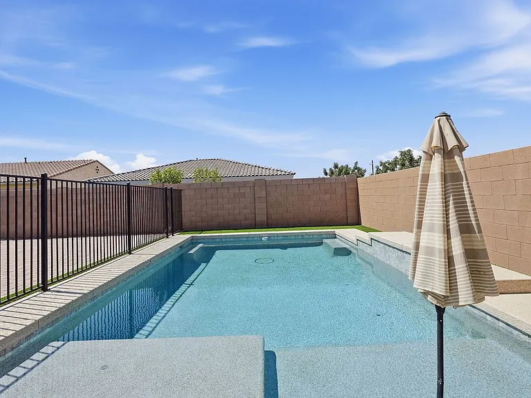 10631 E Thatcher Ave — Photo 38