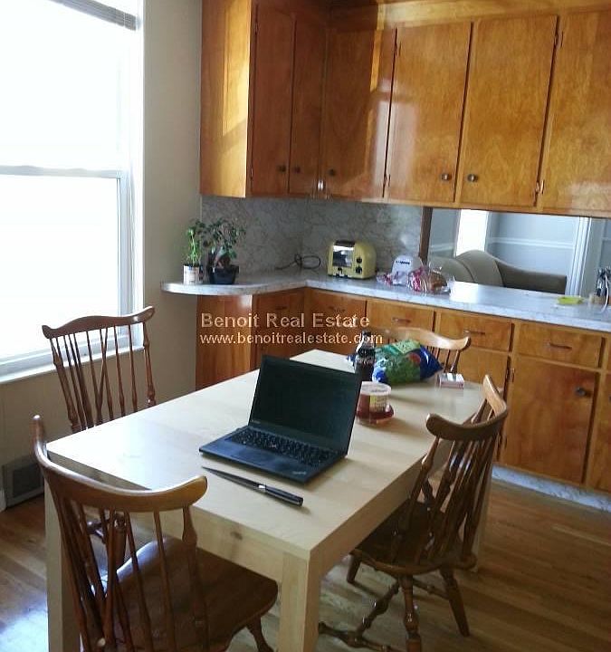 2nd image of 45 Berkeley St #1