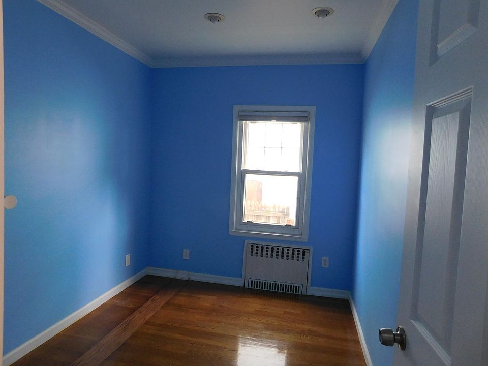 2nd image of 4357 Utopia Pkwy Fl 2