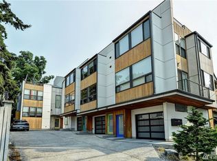 114 N 39th St, Seattle, WA 98103