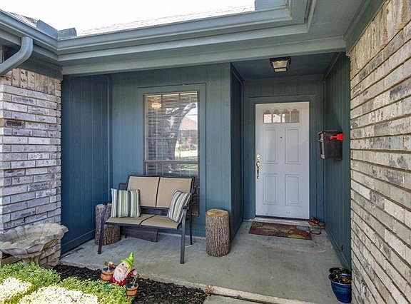 5th image of 7428 Dana Ln