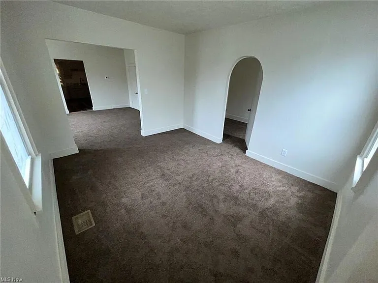 3460 Erin Ave — Photo 3