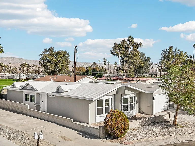 73300 Broadmoor Dr — Photo 45