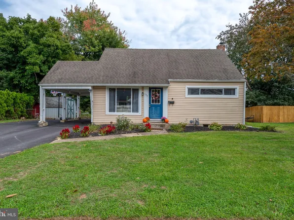 157 Sylvan Dr, York, PA 17402