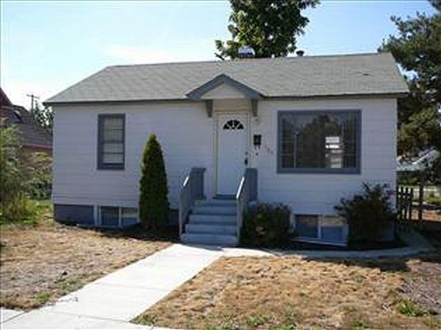 1st image of 106 E Cleveland Blvd