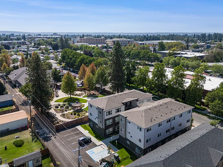 Astor Community — Photo 18